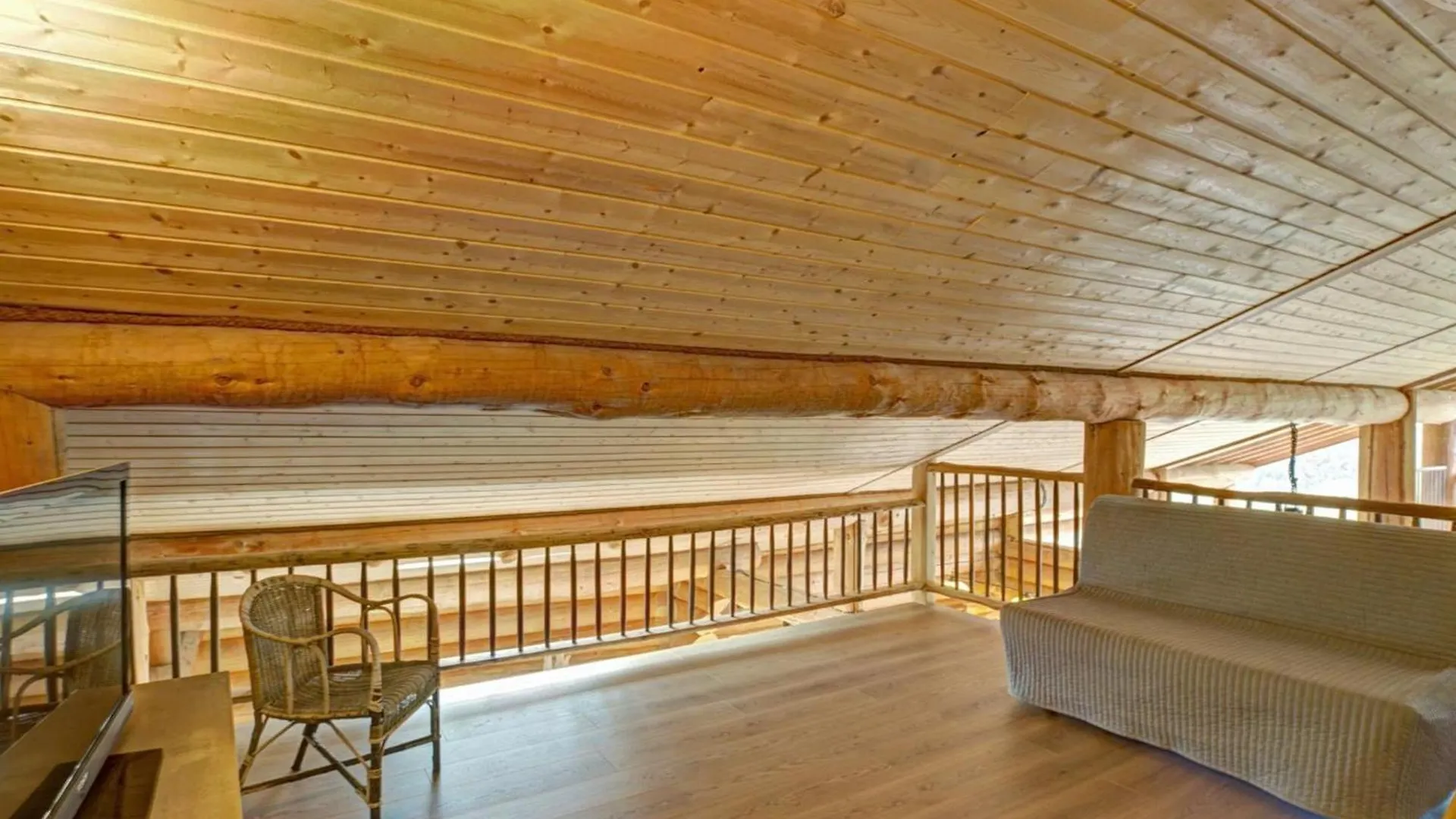 Gite De Charme Avec Poele A Bois, Billard Et Terrasse Dans Les Monts Du Forez - Fr-1-496-313 Saint-Jean-Soleymieux