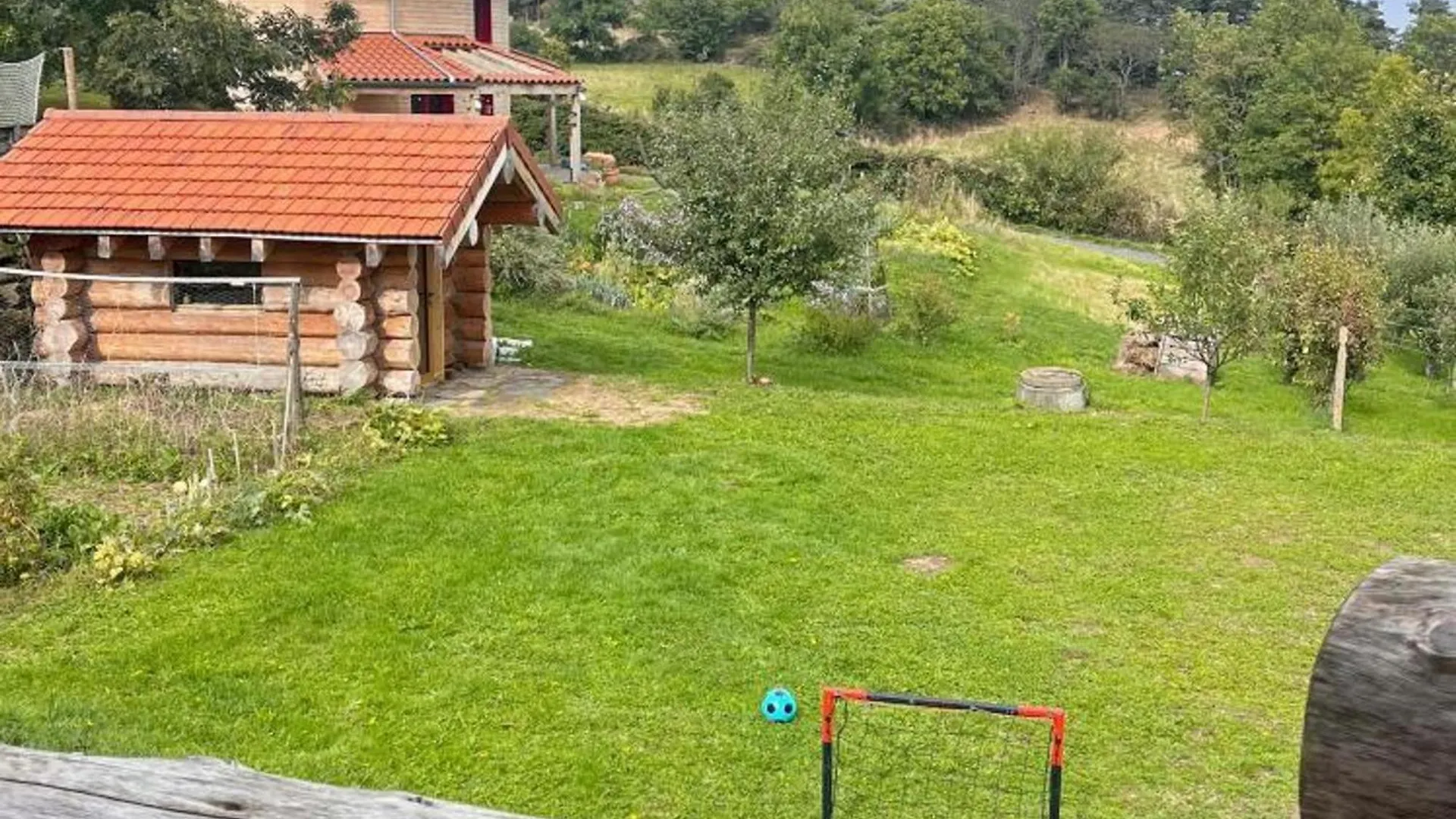 Gite De Charme Avec Poele A Bois, Billard Et Terrasse Dans Les Monts Du Forez - Fr-1-496-313 Saint-Jean-Soleymieux Holiday home