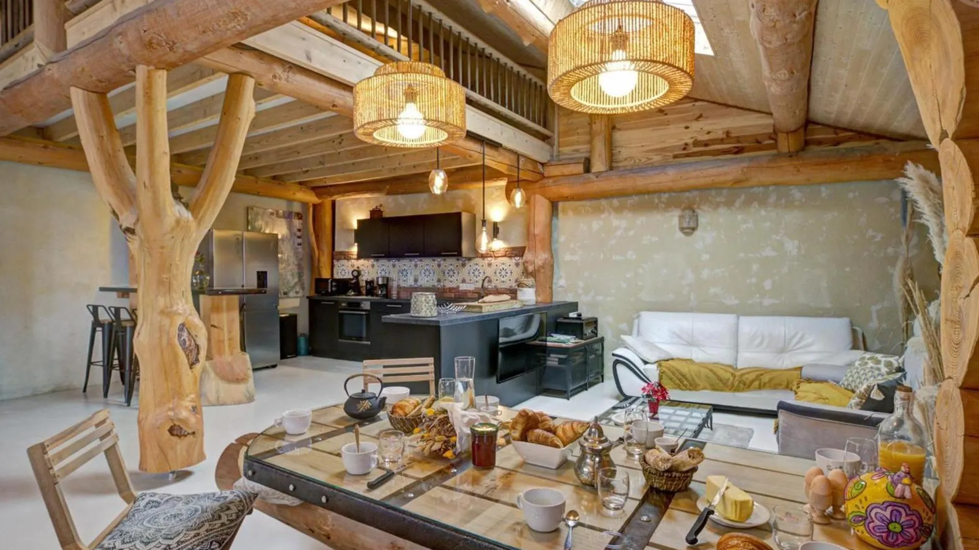 Holiday home Gite De Charme Avec Poele A Bois, Billard Et Terrasse Dans Les Monts Du Forez - Fr-1-496-313 Saint-Jean-Soleymieux
